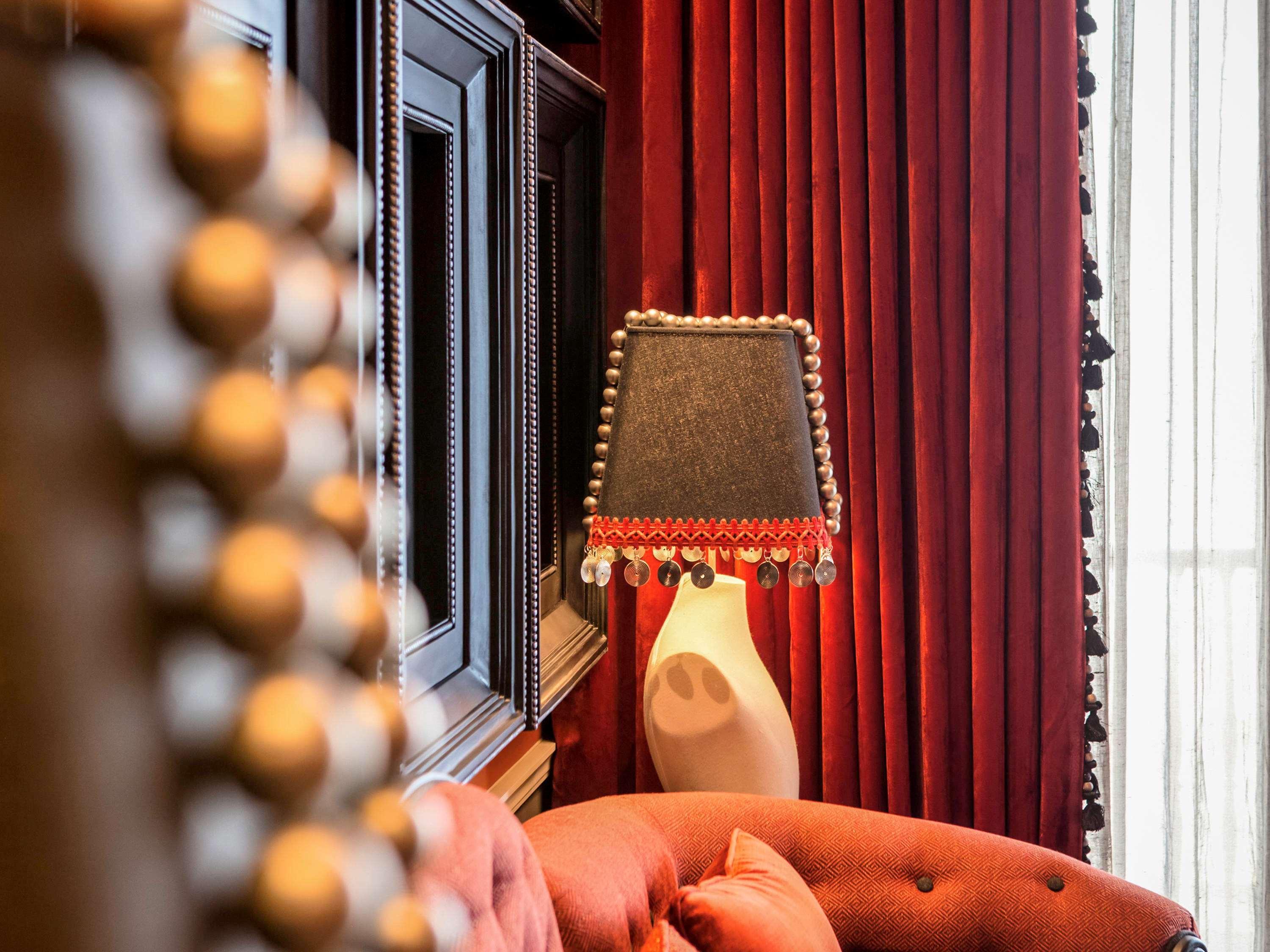 Hotel De La Coupole - Mgallery Sa Pa Kültér fotó A lampshade