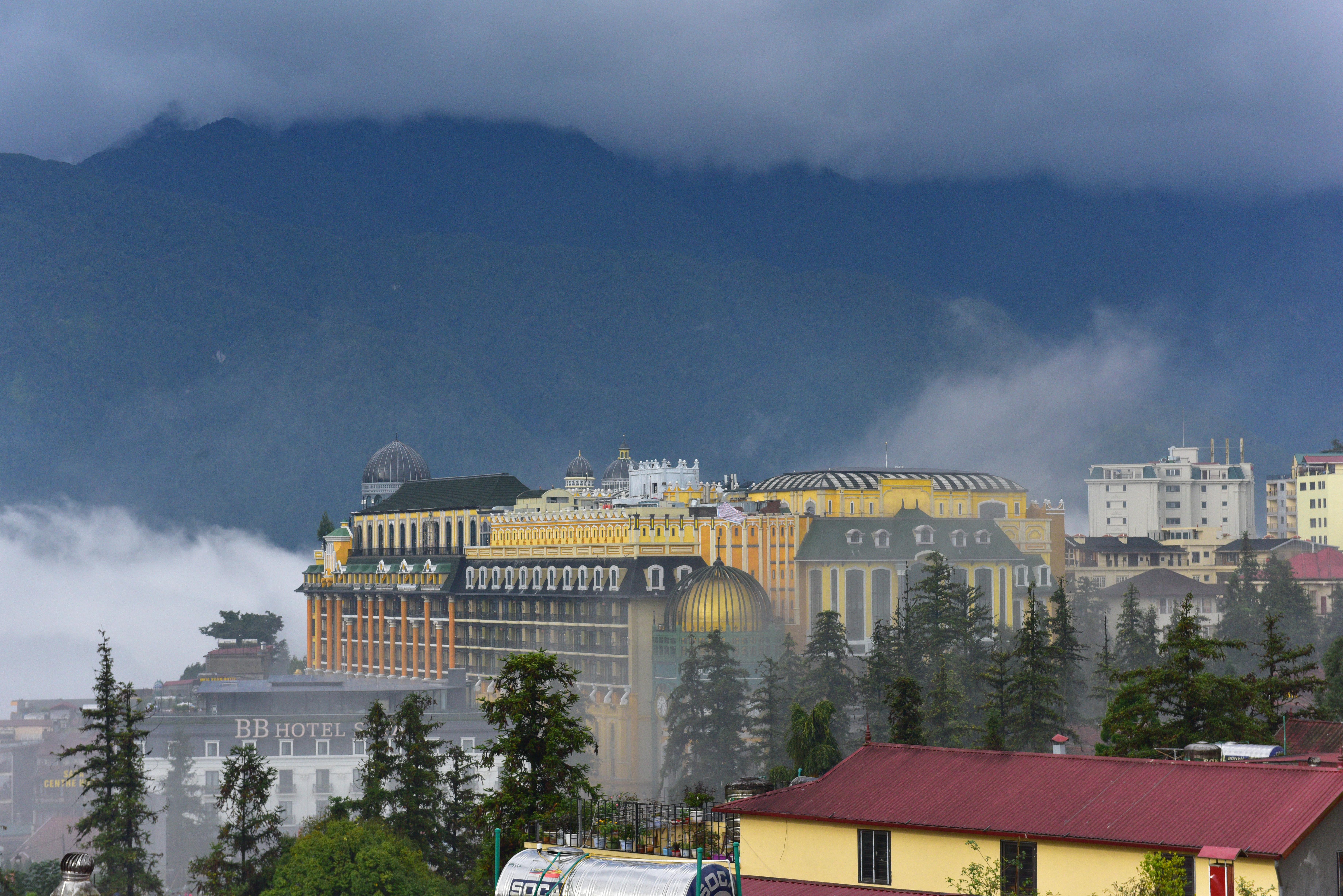 Hotel De La Coupole - Mgallery Sa Pa Kültér fotó The resort in 2013